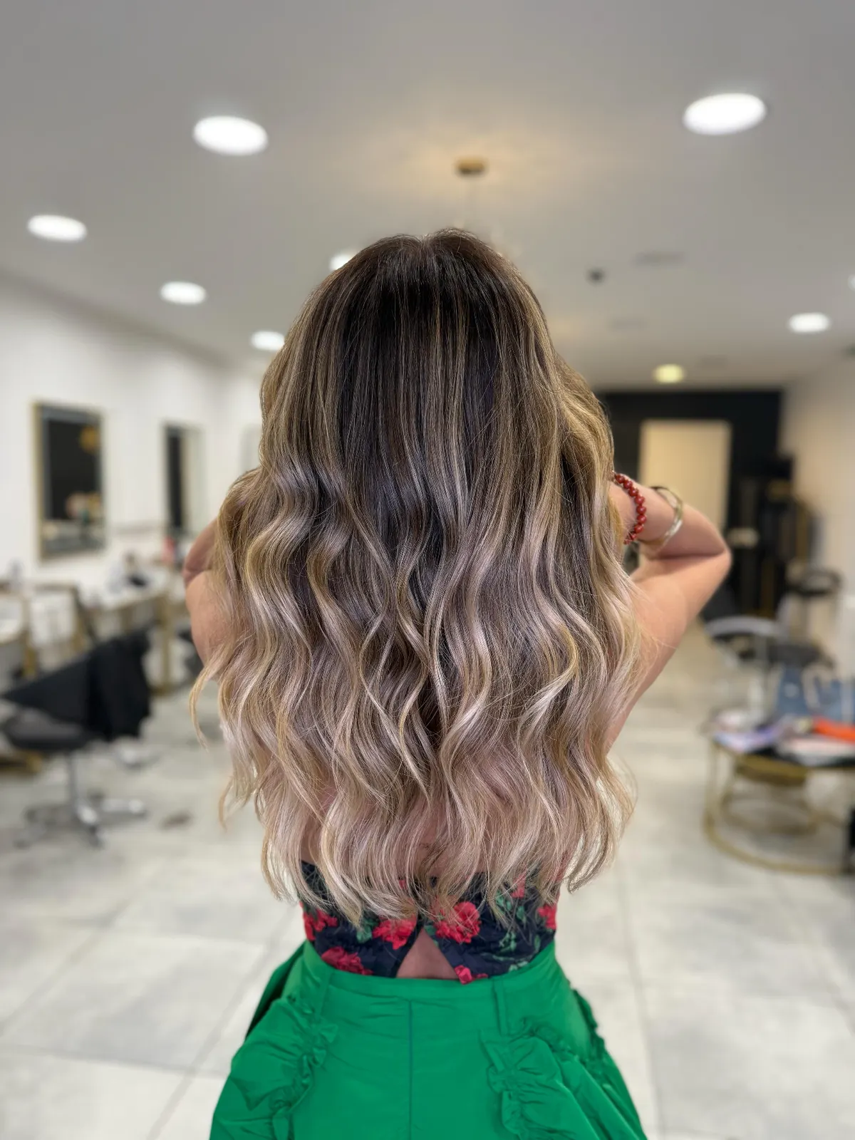 Réalisation coloration par SYA Coiffure à Cannes