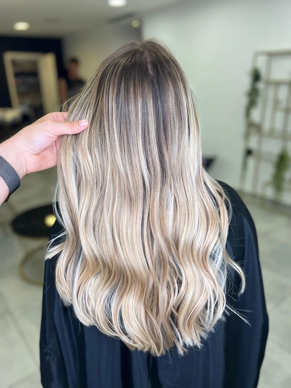 Réalisation coloration par SYA Coiffure à Cannes