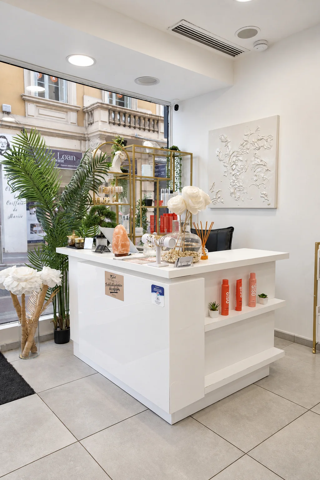 Le comptoir d’accueil du salon SYA